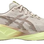 Tênis Asics Novablast 5 Mineral Beige