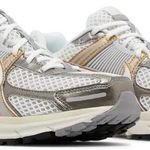 Tênis Nike Air Zoom Vomero 5 Metallic Pewter Gold