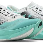 Tênis New Balance FuelCell Rebel v4 Cyber Jade
