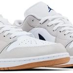Tênis Wmns  Air Jordan 1 Low Georgetown