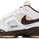 Tênis Travis Scott x Zoom Field Jaxx Light Chocolate