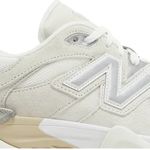 Tênis New Balance 9060 Sea Salt Moonbeam