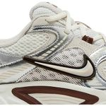 Tênis Nike V5 RNR Sail Fauna Brown