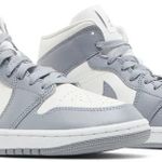 Tênis Air Jordan 1 Mid Stealth