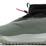 Tênis Nike ACG Mountain Fly Gore-Tex Clay Green