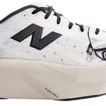 Tênis New Balance PaperBoy Paris x FuelCell SuperComp Elite v4 137