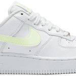 Tênis Nike Air Force 1 Low Barely Volt