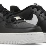 Tênis Nike Air Force 1 Black White