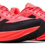 Tênis New Balance FuelCell Rebel v5 Urgent Red