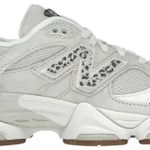 Tênis New Balance 9060 Sea Salt Leopard