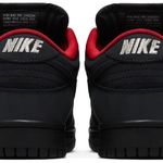 Tênis Nike Supreme x Nike Dunk Low SB Black