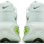 Tênis Nike Vomero Premium Barely Volt