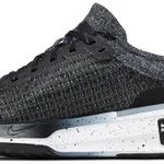 Tênis Nike ZoomX Invincible Run Flyknit 3 Oreo