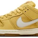 Tênis Nike Dunk Low Pro SB Saturn Gold