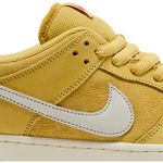 Tênis Nike Dunk Low Pro SB Saturn Gold