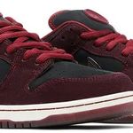 Tênis Nike RIOT Skateshop x Dunk Low SB Mahogany Dark Beetroot