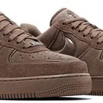Tênis Nike Air Force 1 '07 Mink Brown Black