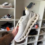 Tênis Loewe x Cloudtilt 2 Cream (PRONTA ENTREGA)