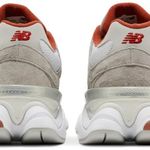 Tênis New Balance 9060 Boston College