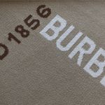 Jaqueta Burberry Horseferry Square Jacquard Sweater Cream