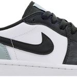 Tênis Air Jordan 1 Low Golf Spiked White Light Pumice