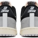 Tênis Air Jordan Skyline Low Summit White