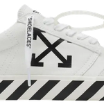 Tênis Off-White Vulcanized Low White Black