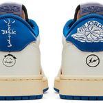 Tênis Fragment Design x Travis Scott x Air Jordan 1 Retro Low OG SP Sail Military Blue