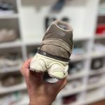 Tênis New Balance 9060 Mushroom Brown (PRONTA ENTREGA)