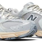Tênis New Balance 530 Silver Moonbeam Distressed