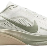 Tênis Nike Pegasus 42 Spruce Aura Pale Ivory