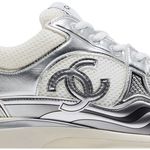 Tênis Chanel CC Logo Sneaker White Silver