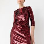 Vestido de paête curto 