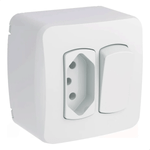 CAIXA SOBREPOR MONTADA COM 1 INTERRUPTOR SIMPLES 10A/250VCA 1 TOMADA 2P T 10A/250VCA COMPOSE BRANCO WEG 14953586