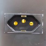 TOMADA PRETA 2P+T 10A/250V C/P SHP FAME 062.4053.4