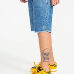 Bermuda Jeans Rock e Soda Masculina Skinny Barra Mordida