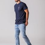 Camiseta Masculina Azul Estampa Rock e Soda