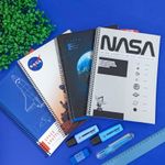 Caderno Universitário Nasa 1 Matéria 80 Folhas Pautadas 20 x 27,5 cm - Tilibra