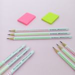 Lápis Preto Grafite N° 2 Triangular EcoGrip Branco com Grip Neon Unidade - Faber-Castell