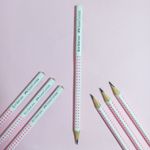 Lápis Preto Grafite N° 2 Triangular EcoGrip Branco com Grip Neon Unidade - Faber-Castell