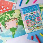 Kit Maleta de Atividades e Colorir Diversão Pelo Mundo com 68 Adesivos - Tilibra