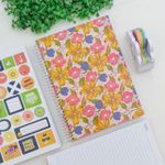 Caderno Universitário Espiral Kbom Feminino 15 Matérias 20 x 27,5 cm 300 Folhas - São Domingos