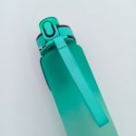 Garrafa Plástica 1 Litro Degradê com Marcações do Horários e Canudo de Silicone ( Amarela, Lilás, Rosa e Verde ) - Weeze