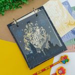 Mini Fichário Argolado 155 x 190 mm Harry Potter Capa Protetora Cristal e Capa Flexível Azul com 80 Folhas Pautadas e Decoradas - DAC