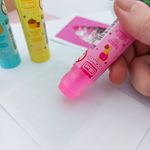 Cola Colorida Docinhos com Cheiro em Bastão 8g  (azul, amarelo e rosa) - Tilibra
