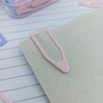 Clips Colorido em Flecha Tom Pastel (Lilás e Rosa) 30 Unidades - Tilibra