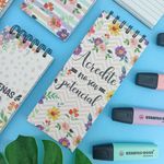 Bloco de Anotações Capa Dura Floral Espiral 210 x 88 mm com 100 Folhas Pautadas - Importado