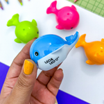 Apontador 2 Furos com Depósito Baleia Colorido (Azul, Laranja, Verde e Rosa) - Leo&Leo