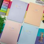 Caderno Brochura Capa Dura Universitário Happy 20 x 27,5 cm 80 Folhas - Tilibra