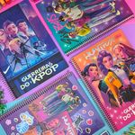  Caderno Universitário Espiral Capa Dura Guerreiras do K-Pop 1 Matéria 20 x 27,5 cm 80 Folhas - Tilibra